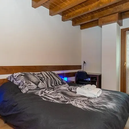 Apartamento Con Garaje En Llivia