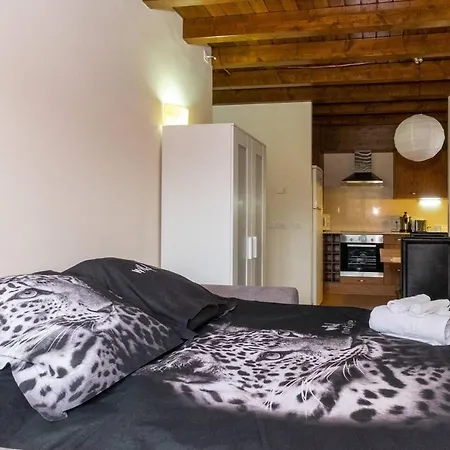 Appartamento Apartamento Con Garaje En