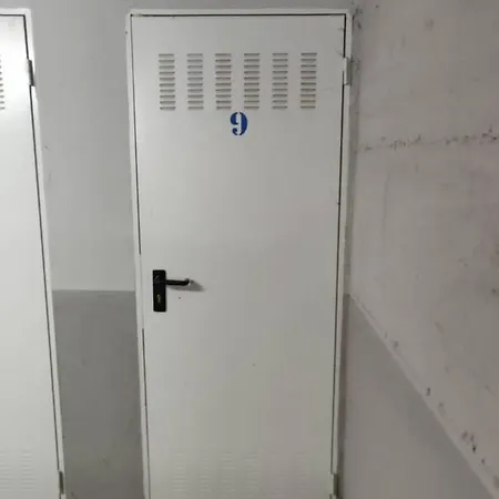 Apartamento Con Garaje En Appartamento *